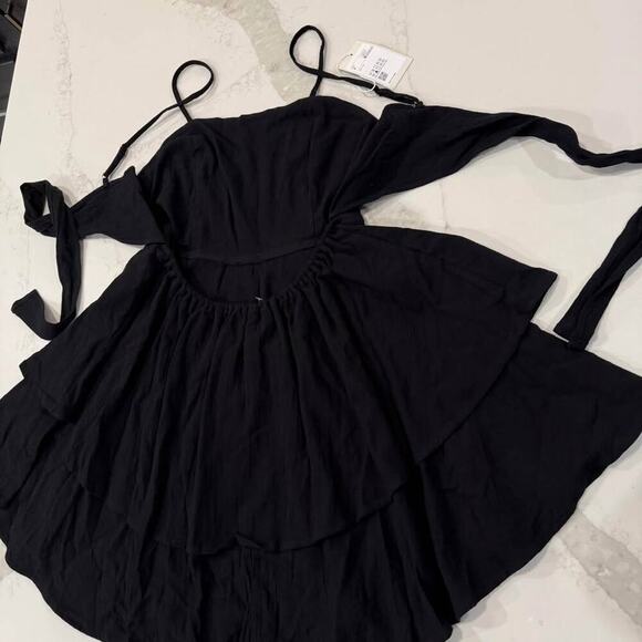 Halara NWT Backless Tie Back Tiered Ruffle Flowy Mini Dress Women's Medium Black - Picture 8 of 9